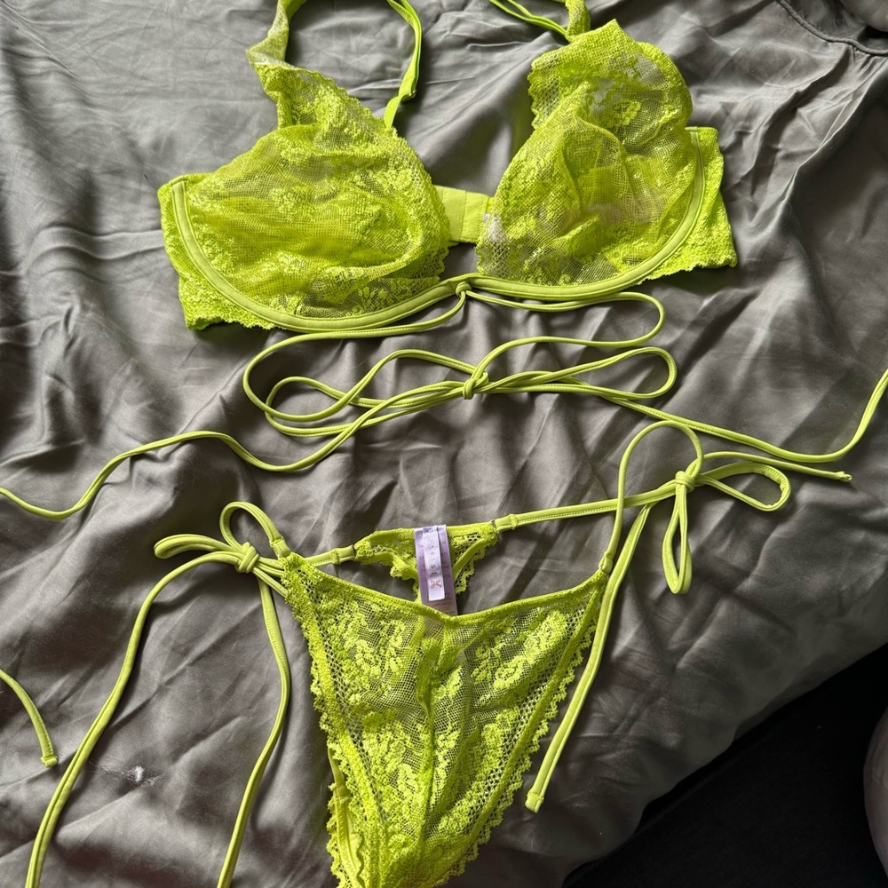 Savage x Fenty Lingerie Set